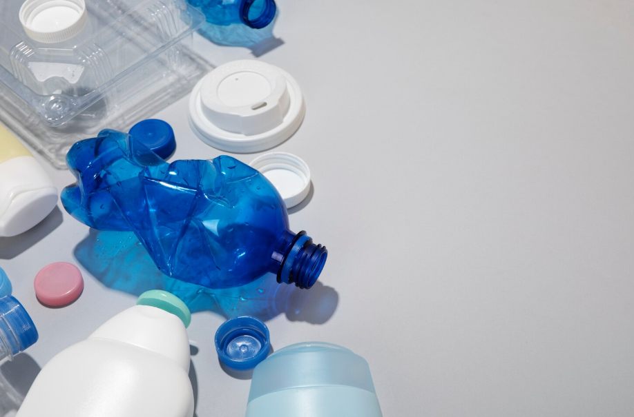 Plásticos y materiales para reciclaje
